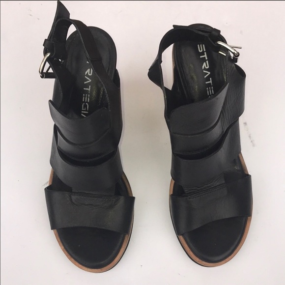 Strategia leather sandals, size 6. - Picture 6 of 8